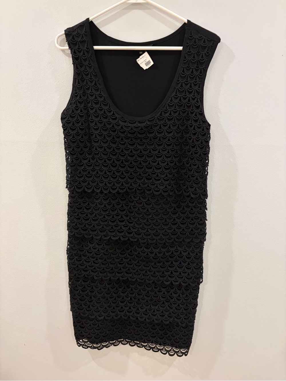 NWOT Renuar Blk Sleeveless Tiered Stretch Beautiful Detail Crochet Mini Dress M